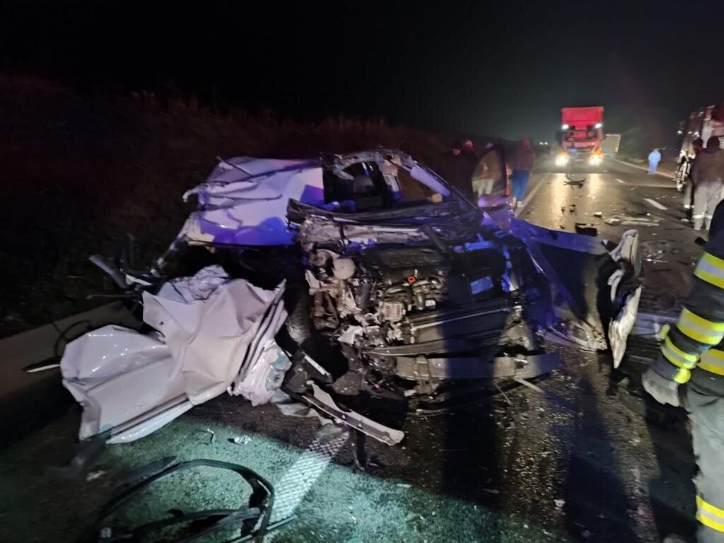 Accident grav in aceasta seara pe DE 581, în localitatea Simila, comuna Zorleni – FOTO Accident grav in aceasta seara pe DE 581, în localitatea Simila, comuna Zorleni – FOTO